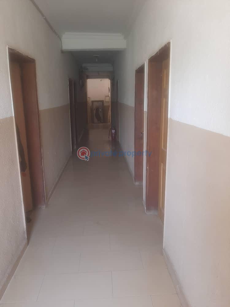 Hotel for sale - 5 10 bedroom Hotel For Sale Kubwa, Federal Housing Estate Kubwa Abuja Phase 4  - 5