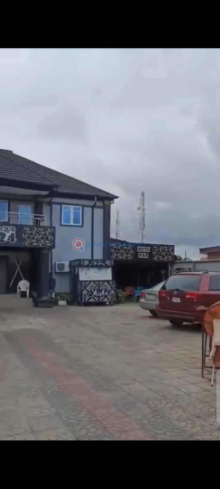 House For Sale Canoe Via Ajao Estate To Airport Road, Lagos State* Airport Road Ikeja Lagos - 2