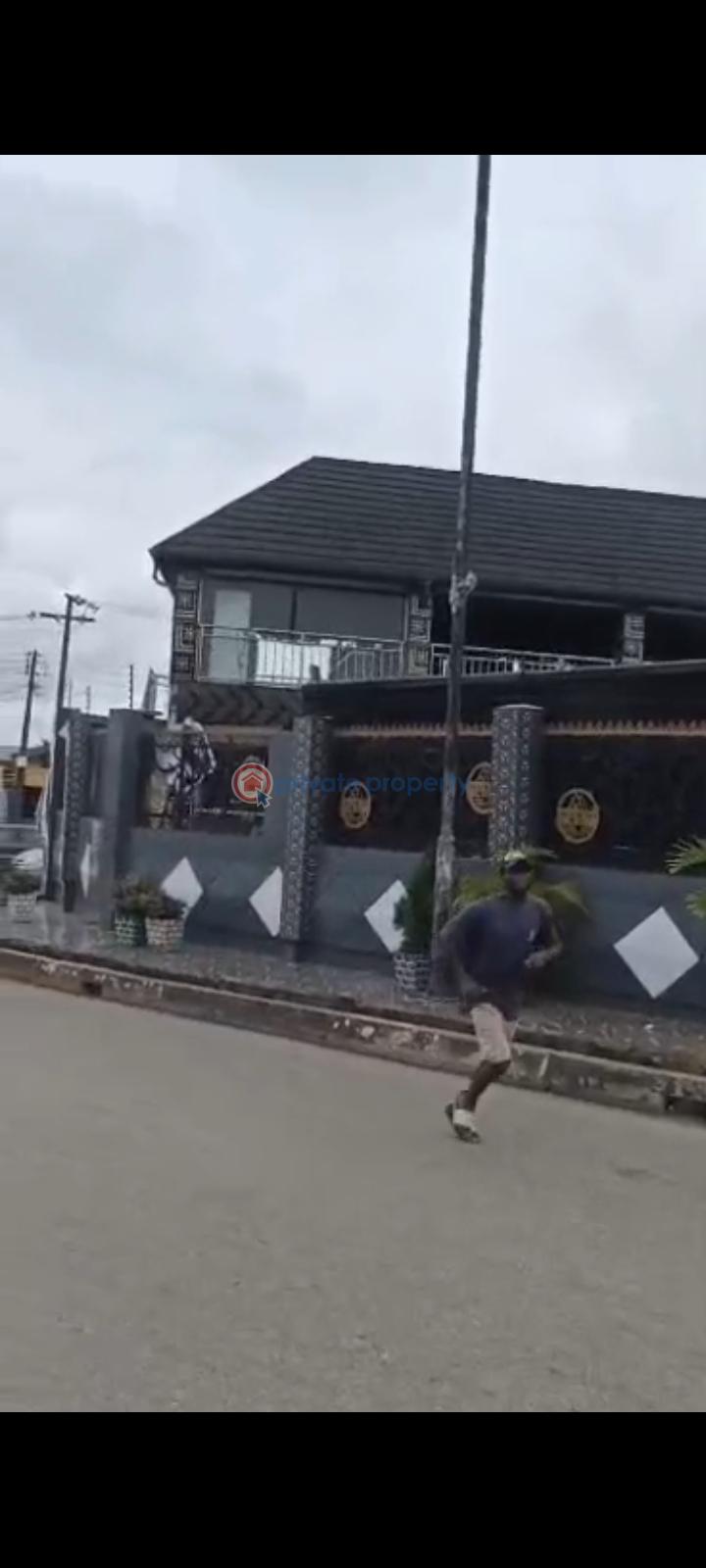 House For Sale Canoe Via Ajao Estate To Airport Road, Lagos State* Airport Road Ikeja Lagos - 0