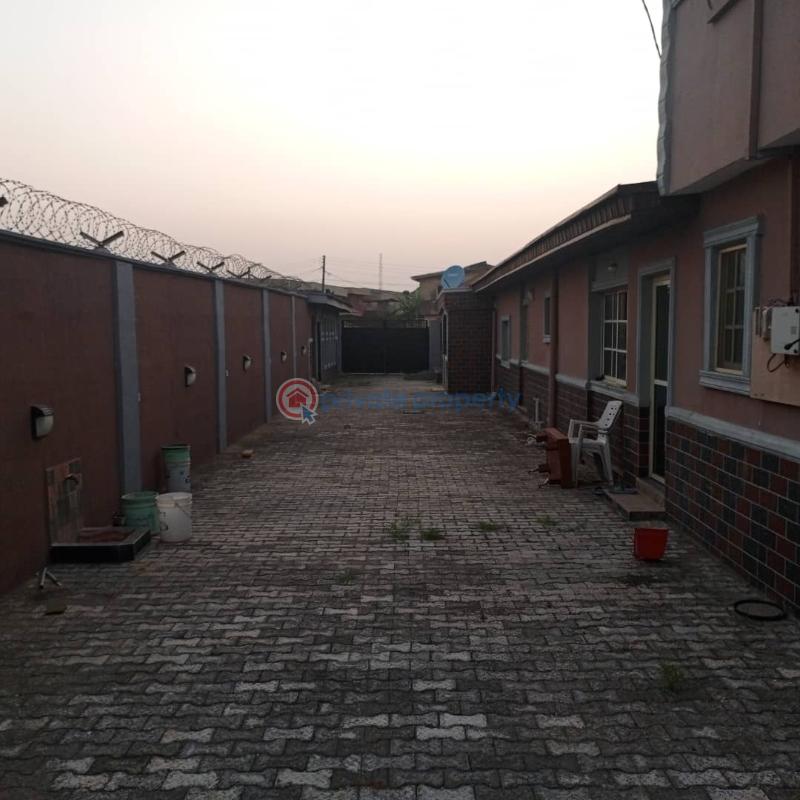Hotel For Sale Egbeda Egbe/Idimu Lagos - 12
