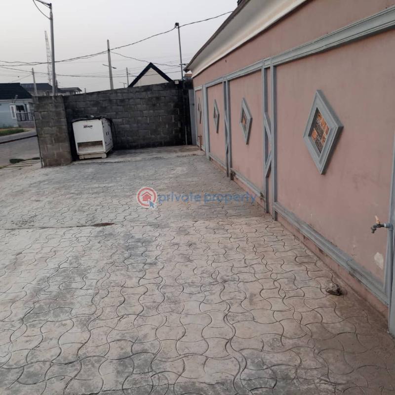 Hotel For Sale Egbeda Egbe/Idimu Lagos - 1