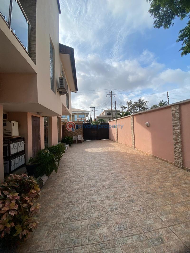 Hotel For Rent Lekki Phase 1 Lagos - 31