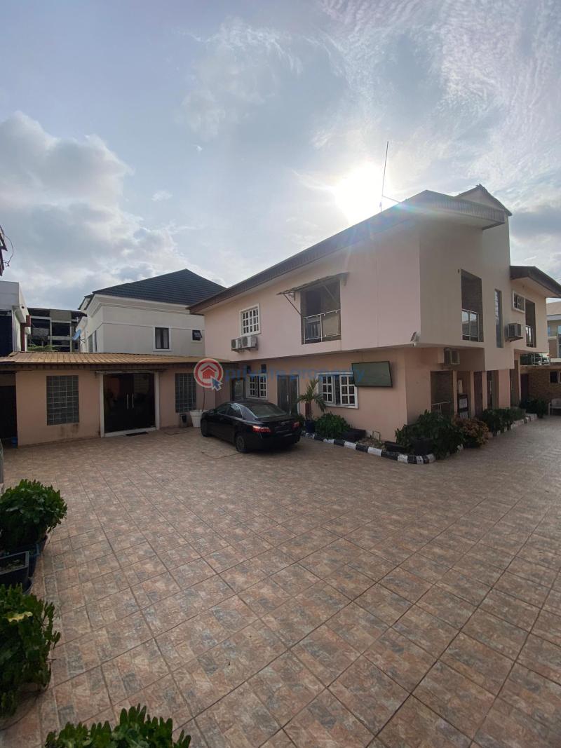 Hotel For Rent Lekki Phase 1 Lagos - 10