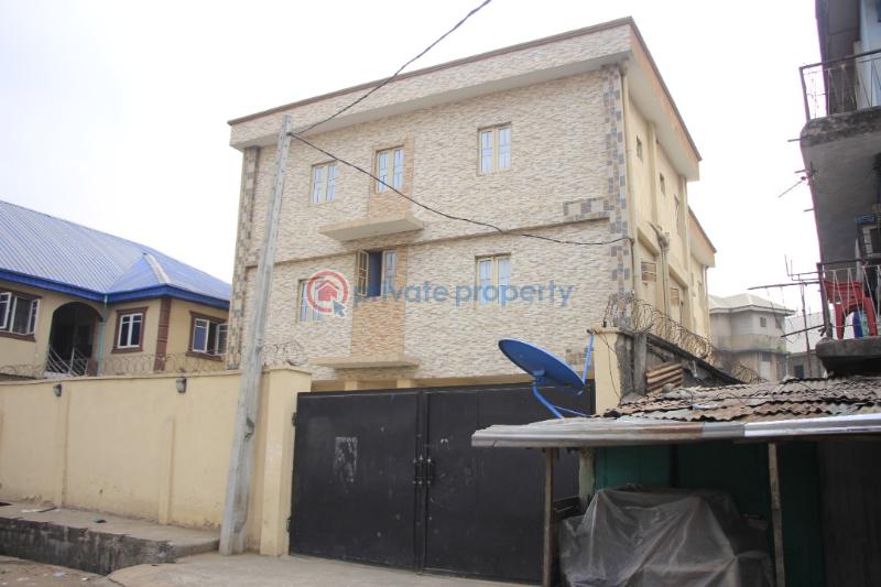10 bedroom Hotel For Sale Fadeyi Shomolu Lagos - 1