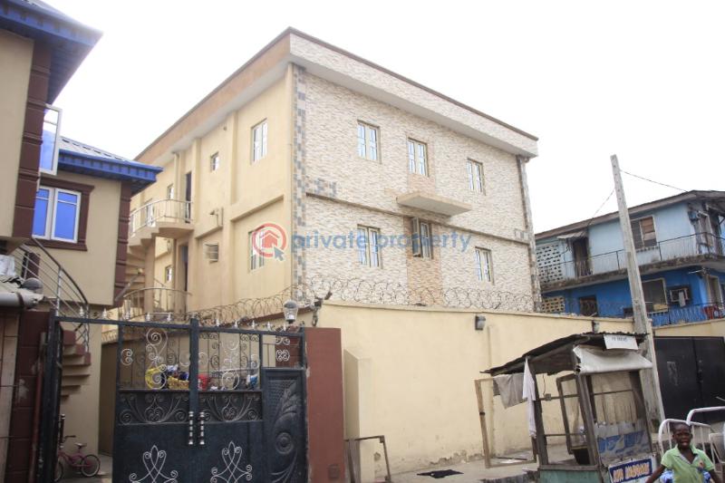 10 bedroom Hotel For Sale Fadeyi Shomolu Lagos - 2