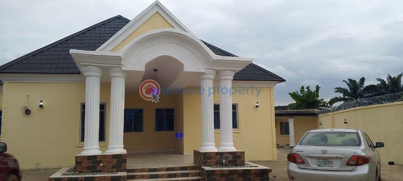 3 bedroom Bungalow For Sale Mowe Ogun area  - 3