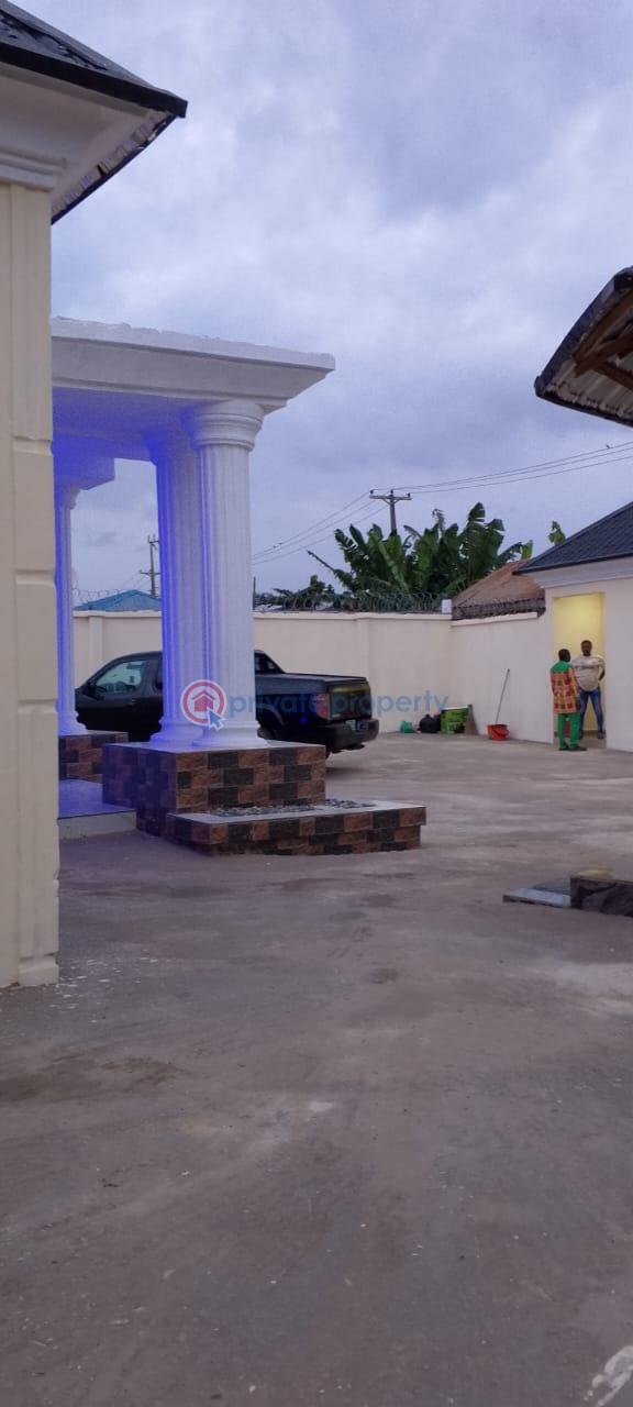 3 bedroom Bungalow For Sale Mowe Ogun area  - 12