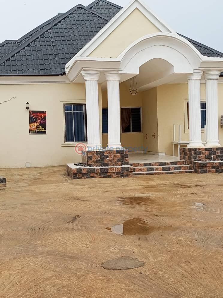 3 bedroom Bungalow For Sale Mowe Ogun area  - 0
