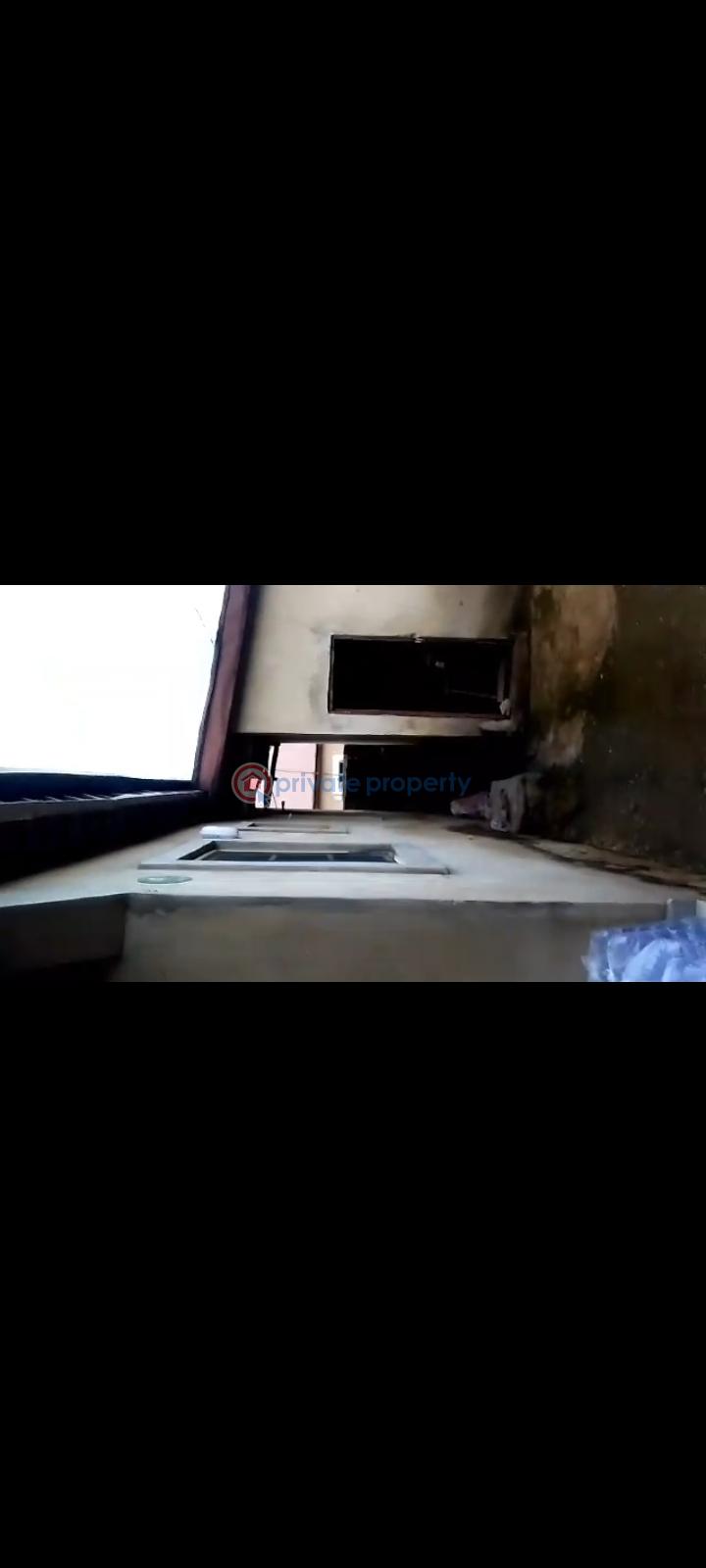 3 bedroom Bungalow For Sale Paece Drive/ New Heaven Estate Dei-Dei  Abuja Phase 4  - 7