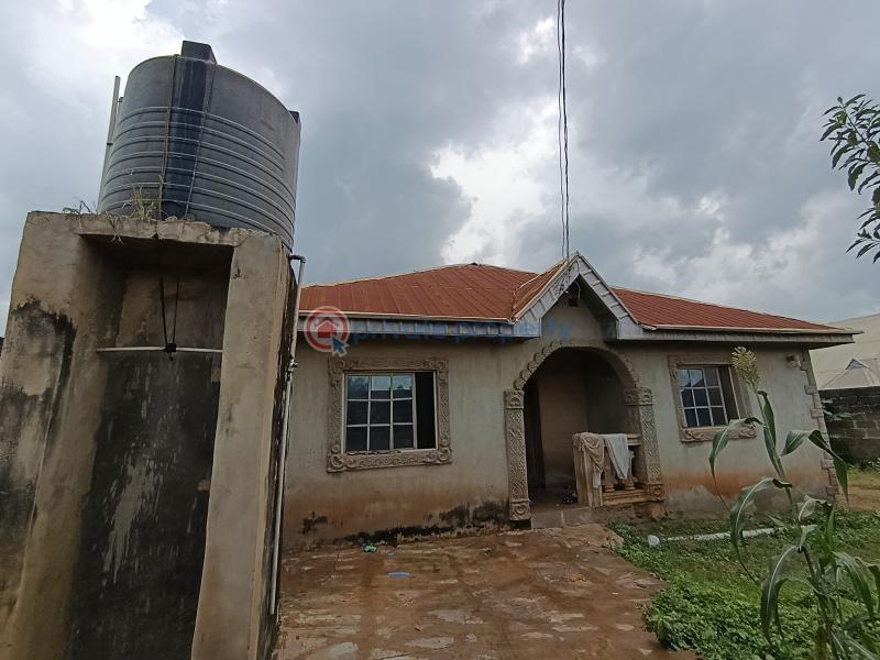 6 bedroom Block Of Flats For Sale Estate. Moniya Ibadan Oyo - 2