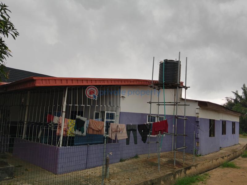 4 bedroom Bungalow For Sale Katangora Federal Housing Estate, Igando, Lagos Igando Ikotun/Igando Lagos - 2