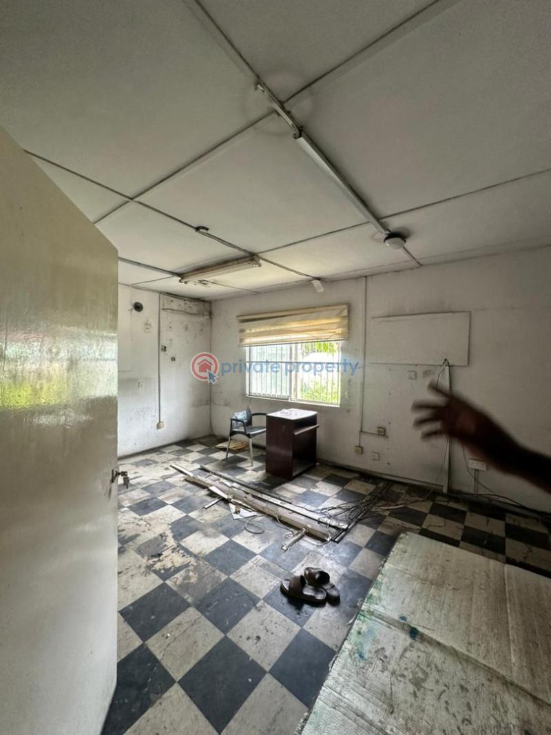 Commercial Property For Rent Victoria Island Lagos - 6