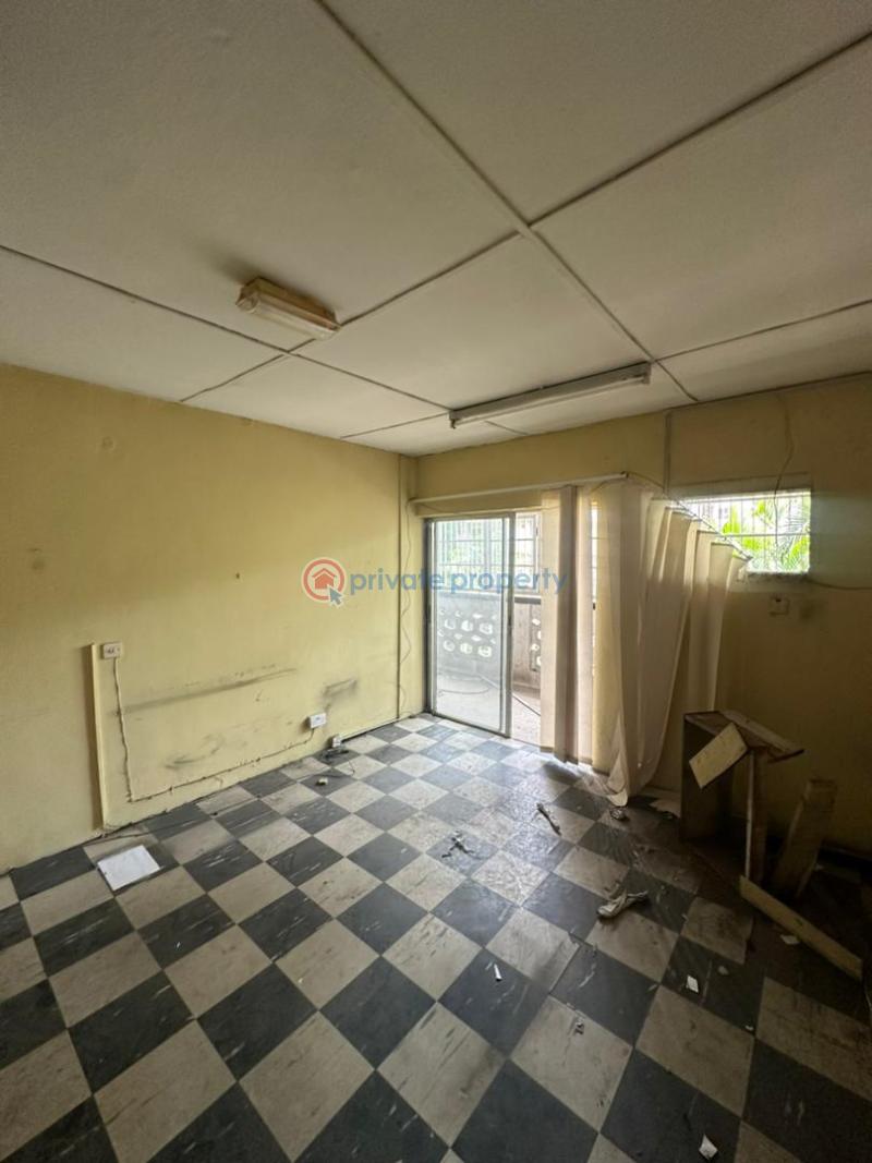 Commercial Property For Rent Victoria Island Lagos - 3