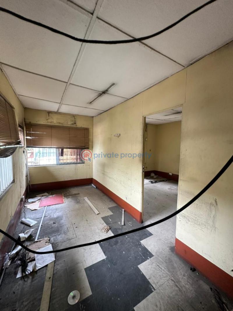 Commercial Property For Rent Victoria Island Lagos - 7