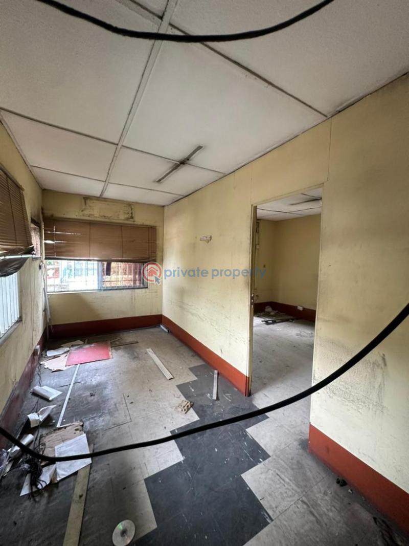 Commercial Property For Rent Victoria Island Lagos - 13