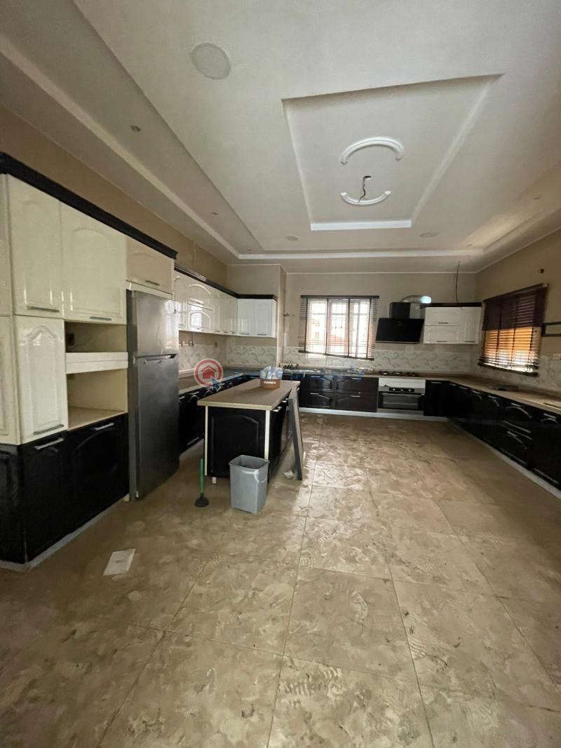 8 bedroom Detached Duplex For Sale Lekki Phase 1 Lagos - 3