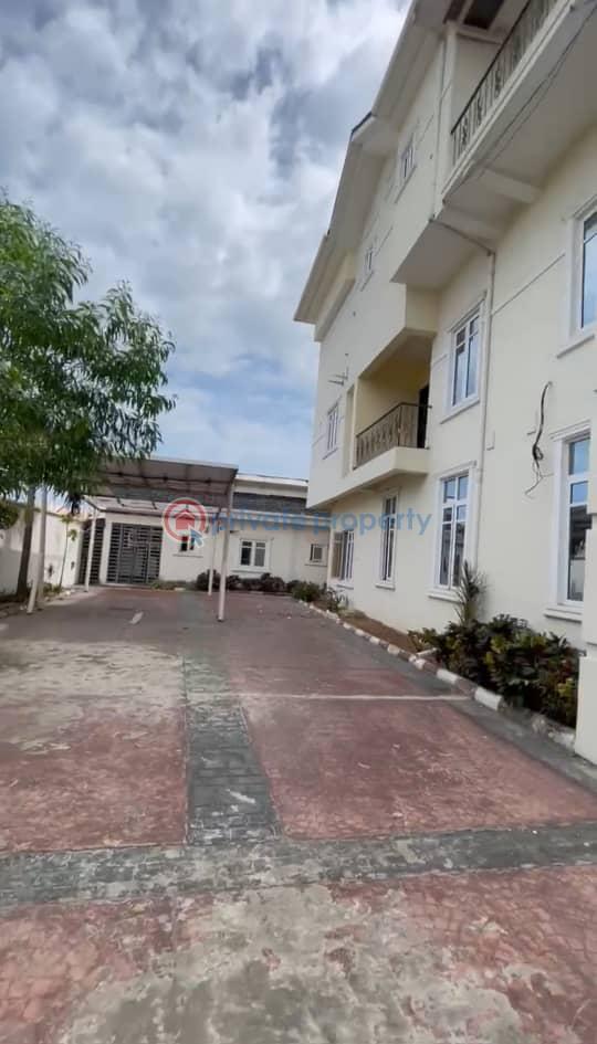 8 bedroom Detached Duplex For Sale Lekki Phase 1 Lagos - 13