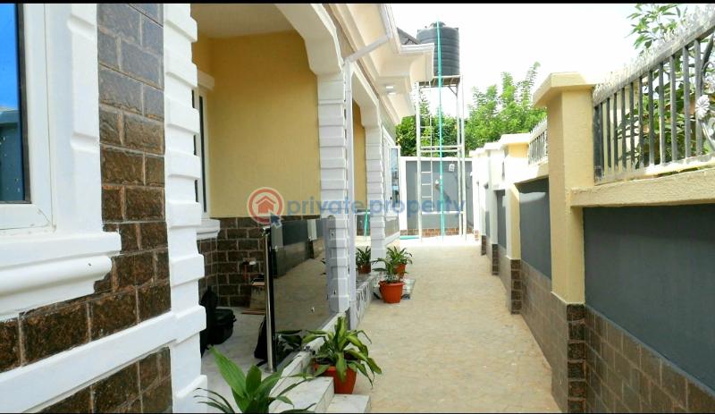 2 bedroom Detached Bungalow For Sale Ibadan Remi Olofa Estate, Close To Zenith Hospital,elebu, Ibadan Oyo Ibadan Oyo - 0