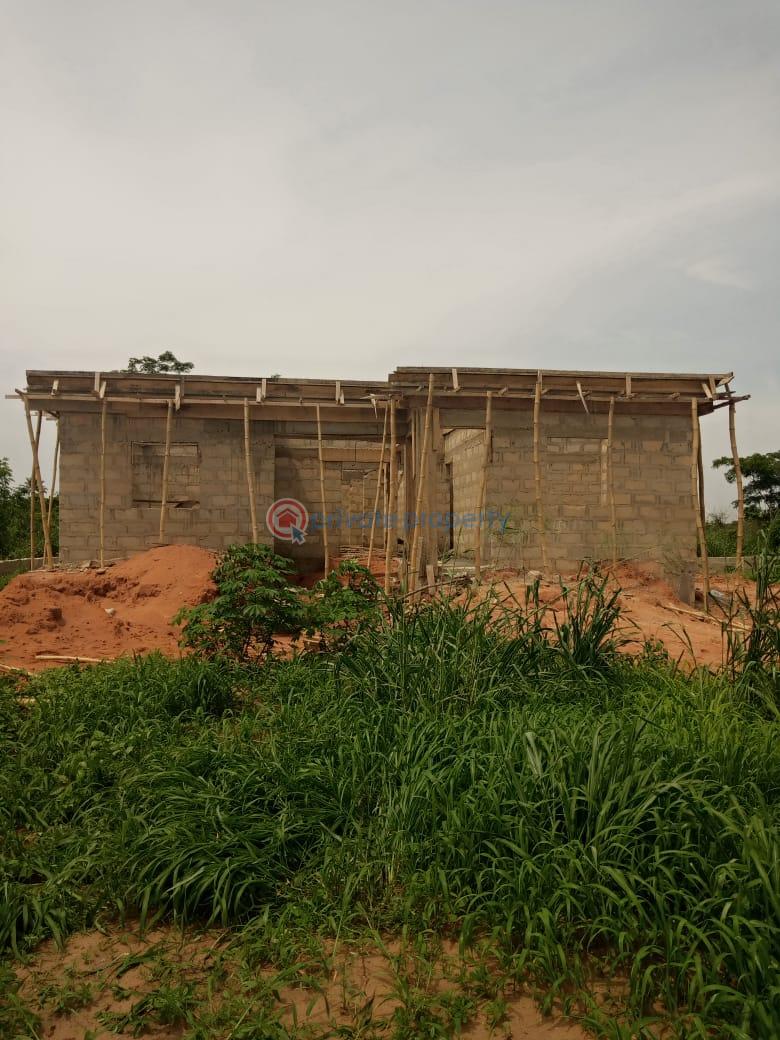 3 bedroom Detached Bungalow For Sale Obayantor 1 Community, Off Ogheghe, Sapele Road, Benin City Benin Edo