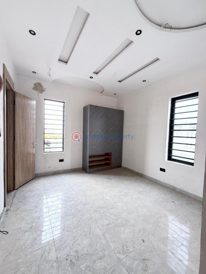 Ikate-lekki luxurious apartments with swimming pool* - 3 2 bedroom Flat & Apartment For Sale Ikate Lekki Lagos - 3