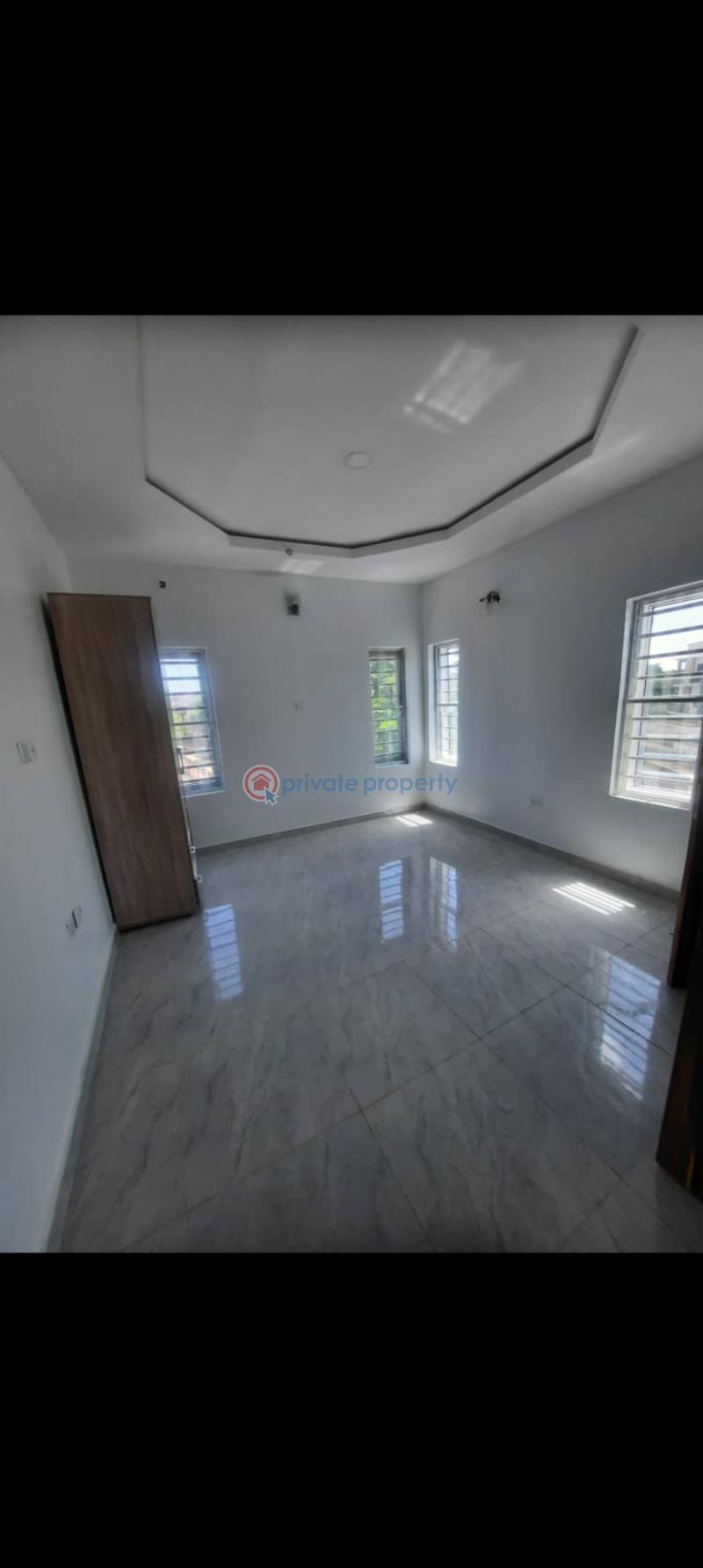 2 bedroom Block Of Flats For Rent Ikeja GRA Lagos