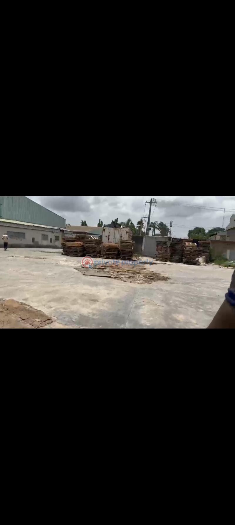 Warehouse For Sale Ladipo Oluwole Industrial Estate Ikeja Oba Akran Ikeja Lagos - 0