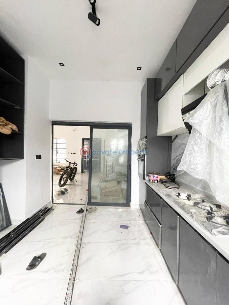 4 bedroom Terraced Duplex For Sale Ikota Lekki Lagos - 15