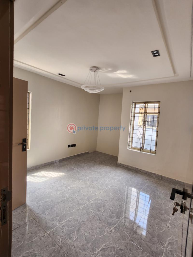 3 bedroom Studio Apartment For Rent Ikoyi Lagos - 2