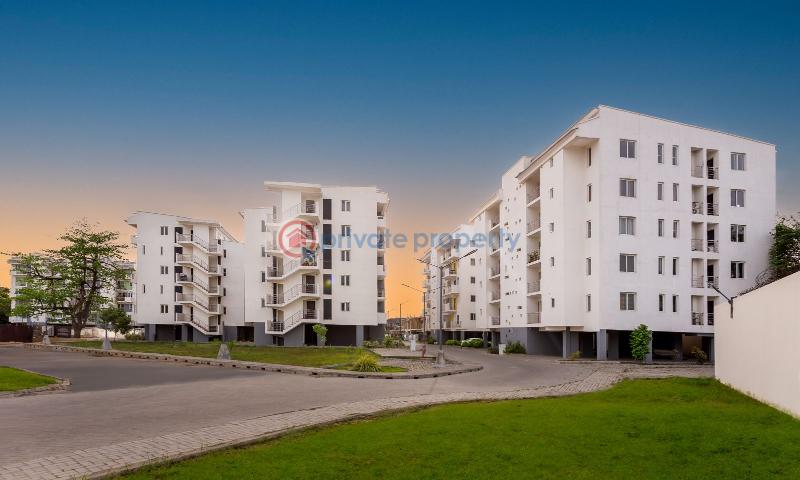 3 bedroom Shared Apartment For Sale . Ilupeju Lagos - 0