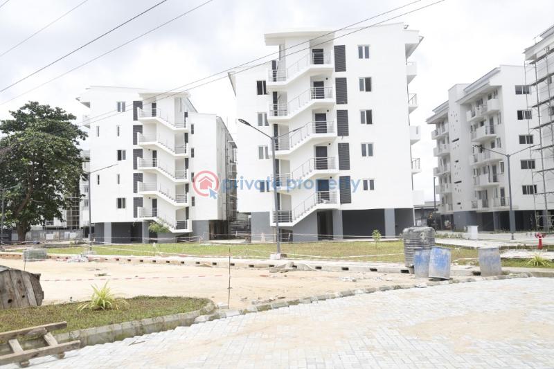 4 bedroom Shared Apartment For Sale . Ilupeju Lagos - 6