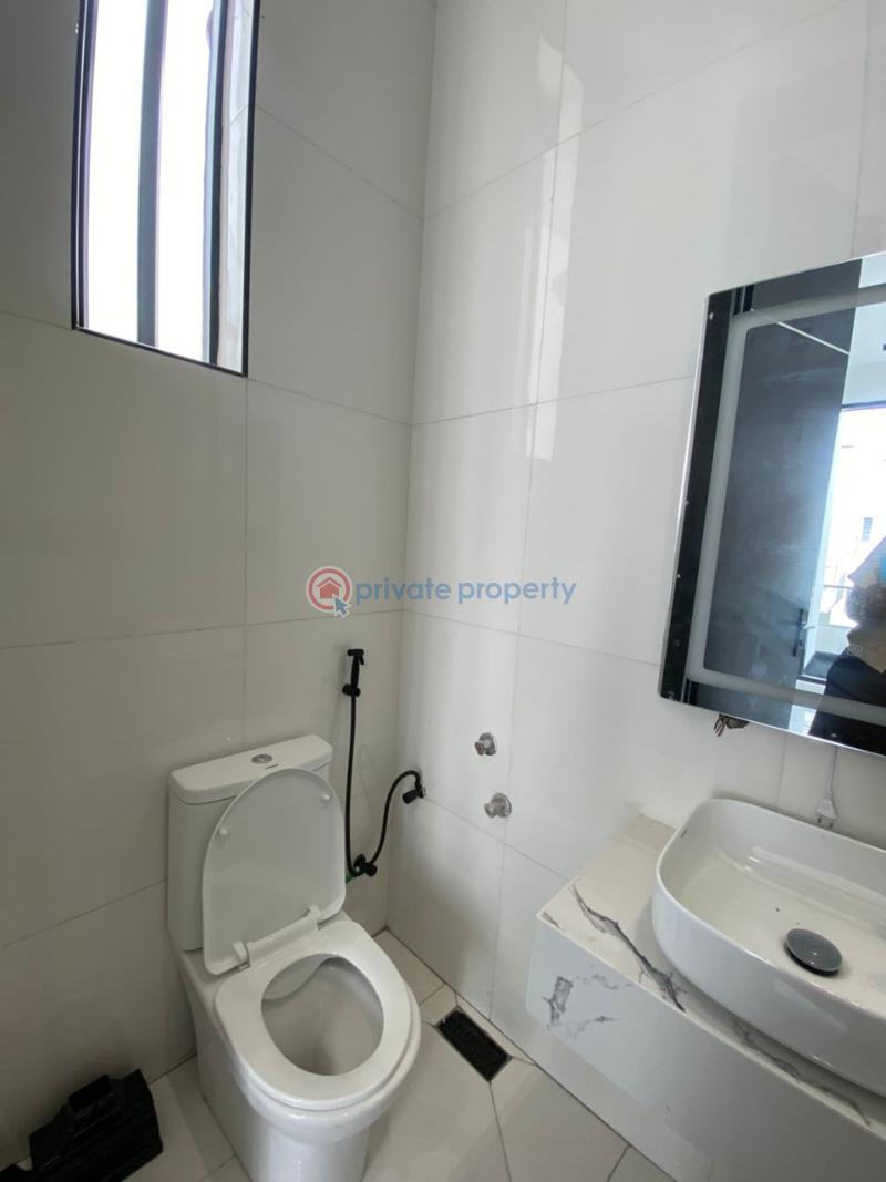 5 bedroom Detached Duplex For Sale Chevron Drive Lekki Lagos - 2