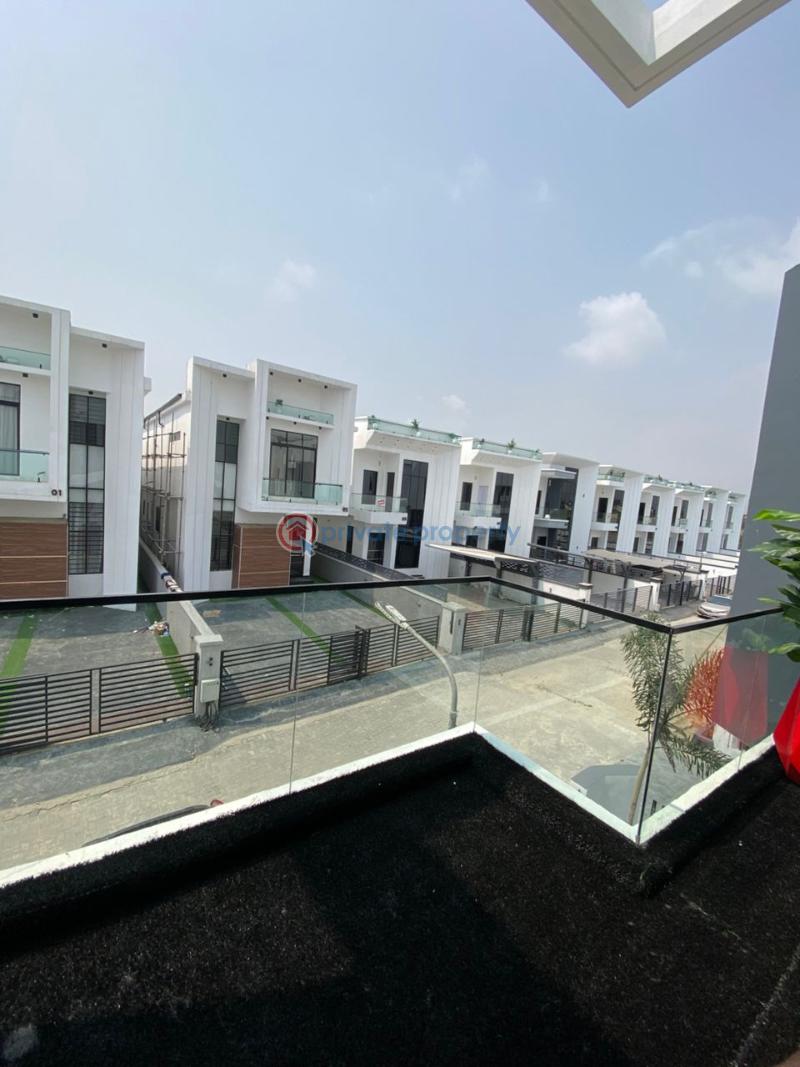 5 bedroom Detached Duplex For Sale Chevron Drive Lekki Lagos - 1