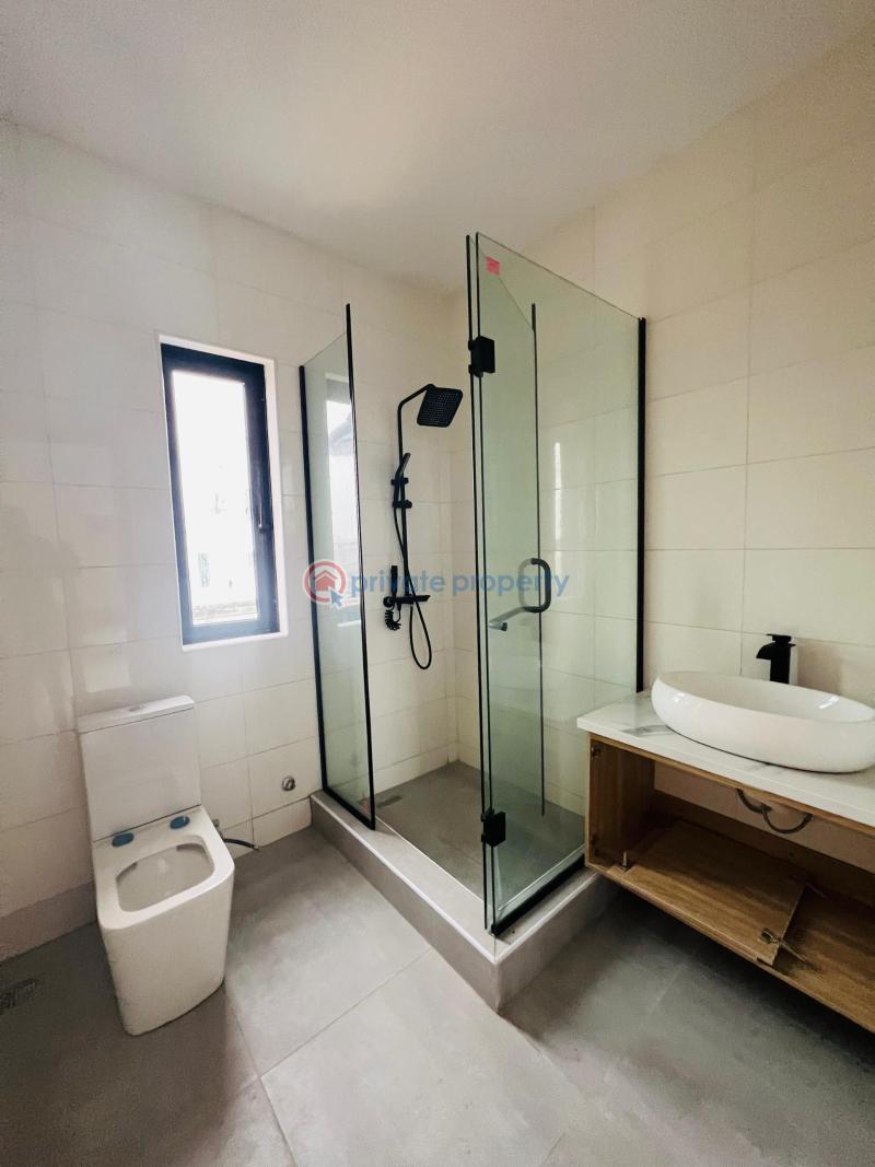 Impeccably finished 2 bedroom apartment with a bespoke bq, elevator, gym  & swimming pool - 10 2 bedroom Block Of Flats For Sale Lekki Phase 1 Lagos - 10