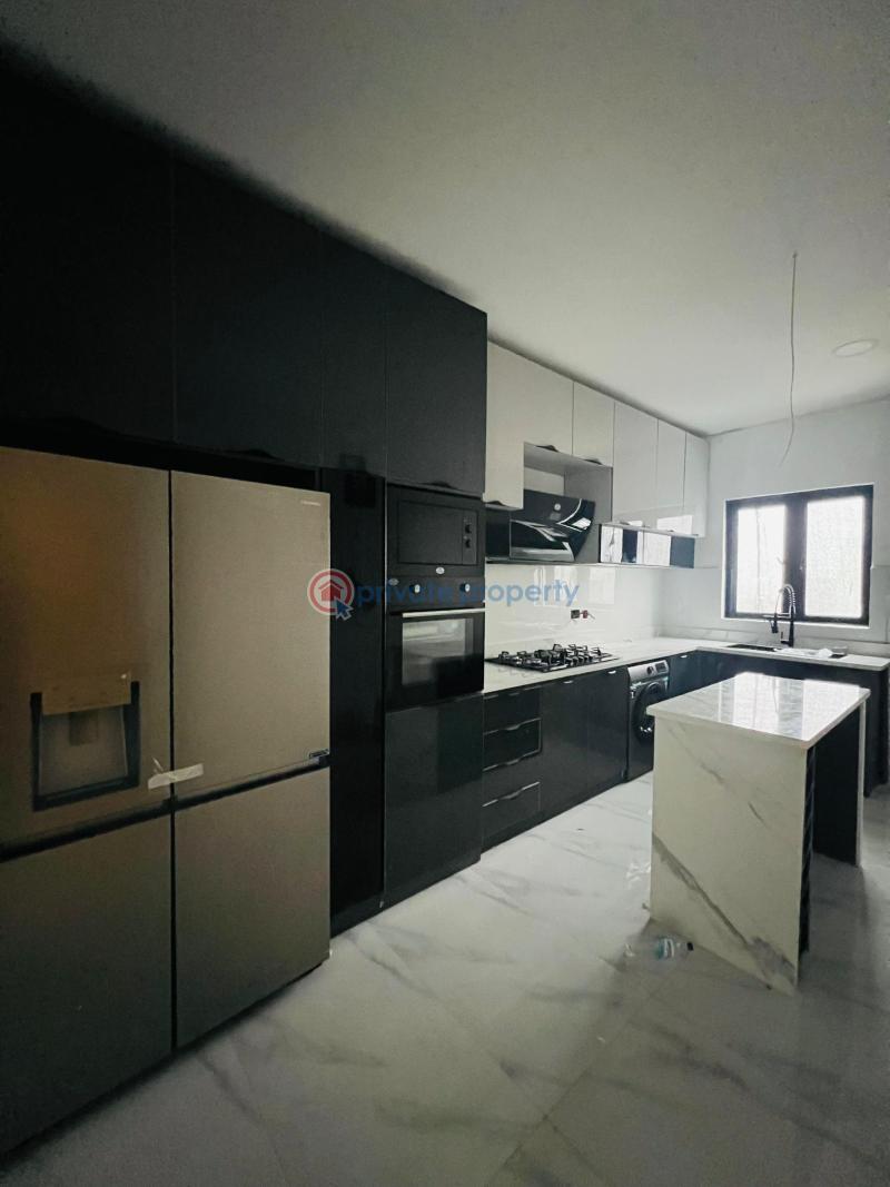 Impeccably finished 2 bedroom apartment with a bespoke bq, elevator, gym  & swimming pool - 6 2 bedroom Block Of Flats For Sale Lekki Phase 1 Lagos - 6