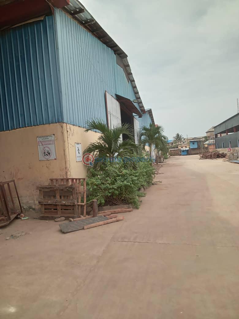 Warehouse For Sale Asesee Inter Change Axis . Sagamu Ogun - 9