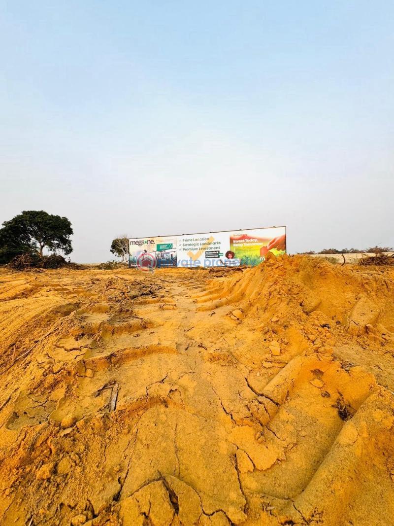 Invest in mega one lagos - 4 Mixed use Land For Sale Ibeju-Lekki Lagos - 4