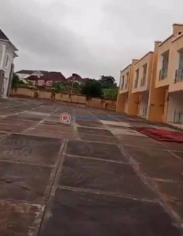 10 bedroom Duplex For Sale Independence Layout Enugu Area  - 6
