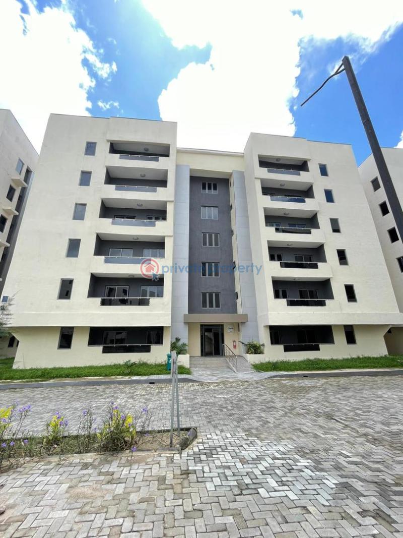 3 bedroom Block Of Flats For Sale Surulere Lagos - 1