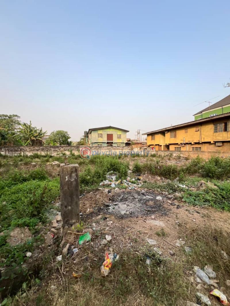 Irepo street, challenge, ibadan  landmarks - 1 Land For Sale Irepo Street, Challenge, Ibadan Landmarks Challenge Ibadan Oyo - 1