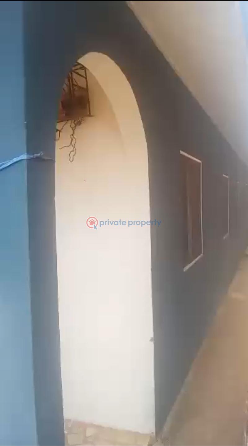 Block Of Flats For Sale At Erediawa ,off Sapele Rd , Just 2 Houses From The Main Road In The Street.very Close To The Road. Benin City.edo State. Benin Edo - 0