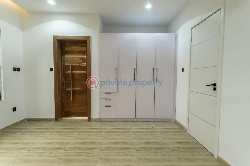 Ivana court selling - 4 2 bedroom Studio Apartment For Sale Thomas Estate Ajah Lagos - 4