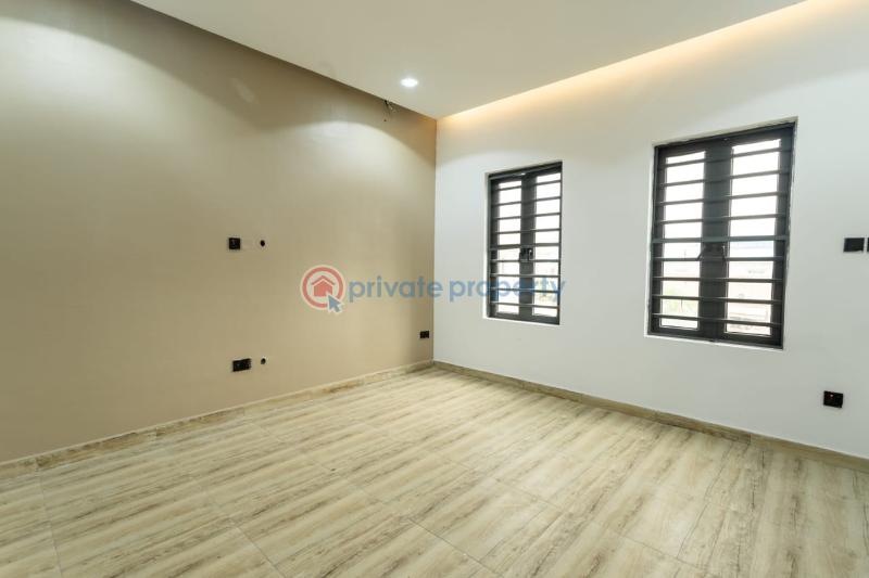 Ivana court selling - 2 2 bedroom Studio Apartment For Sale Thomas Estate Ajah Lagos - 2