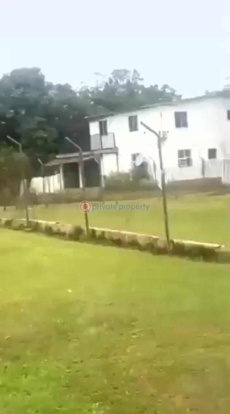Block Of Flats For Sale Inside Iyekogba Housing Estate Behind Police Station On A Corner Piece,off Airport Rd Along A Tarred Rd. Benin Edo - 0