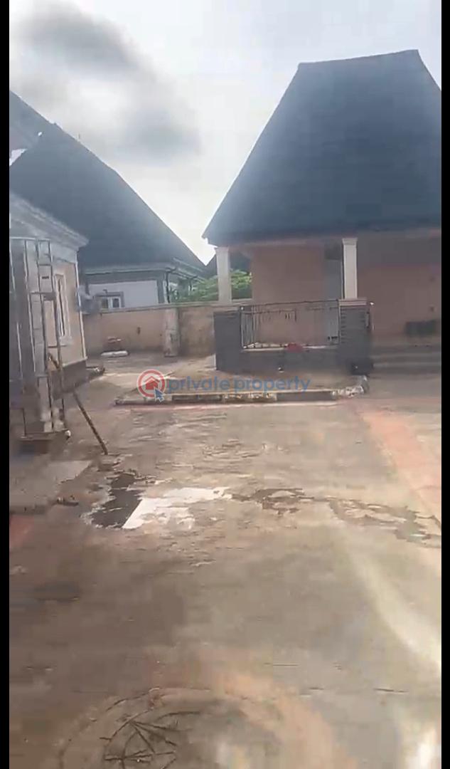 Bungalow For Sale Iyowa Community, Benin Akure Road. Benin Edo - 9