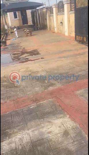 Bungalow For Sale Iyowa Community, Benin Akure Road. Benin Edo - 8