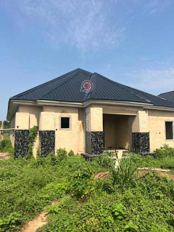 4 bedroom Detached Bungalow For Sale Off Unth Enugu Ezeagu Enugu - 2