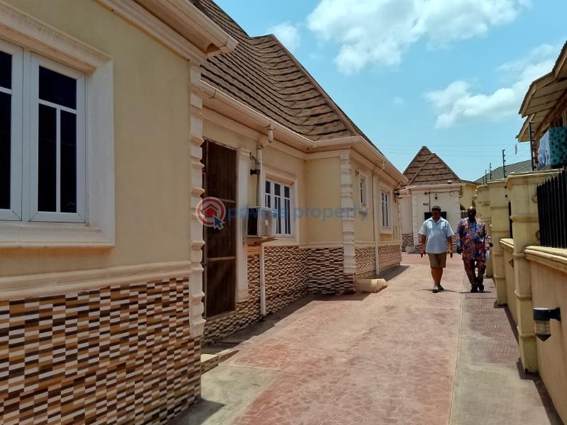 5 bedroom Detached Bungalow For Sale Jankata Off Akala Express Ibadan Oyo - 0