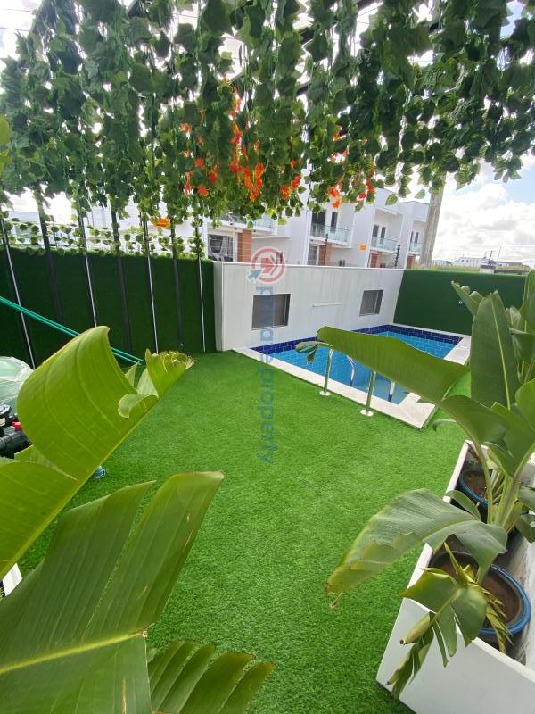 5 bedroom Detached Duplex For Sale Ajah Lekki Lagos Thomas Estate Ajah Lagos - 1