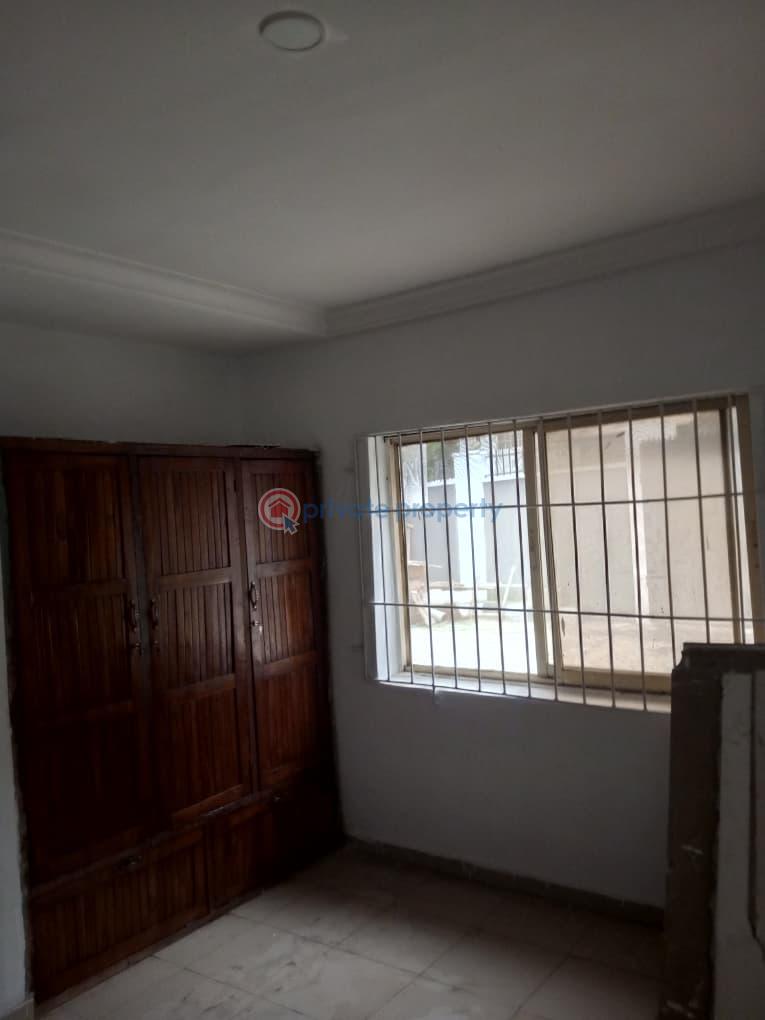 3 bedroom Block Of Flats For Rent *just Out To Let...* Fastest Finger ♦️ Neatly Renovated 3 Bedroom With Modern Facilities Like P.o.p, Water Running, Dinning Space , 2 Toilets One Room En Suit And Bathroom, Wardrobes, Kitchen Cabinet Etc. 👉🏻 ( *easy Going Landlords Live Within* ). Akobo Ibadan Oyo - 9