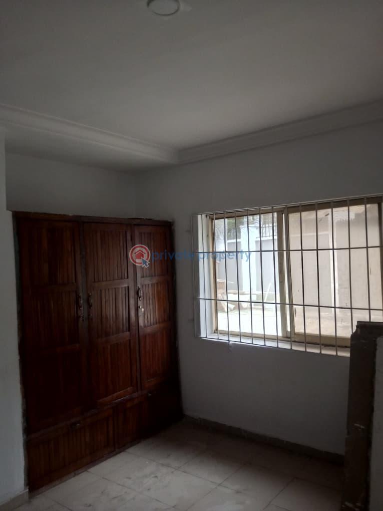3 bedroom Block Of Flats For Rent *just Out To Let...* Fastest Finger ♦️ Neatly Renovated 3 Bedroom With Modern Facilities Like P.o.p, Water Running, Dinning Space , 2 Toilets One Room En Suit And Bathroom, Wardrobes, Kitchen Cabinet Etc. 👉🏻 ( *easy Going Landlords Live Within* ). Akobo Ibadan Oyo - 10